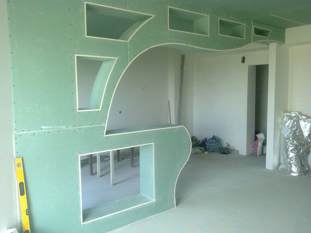 Потолок из гипсокартона для гостиной