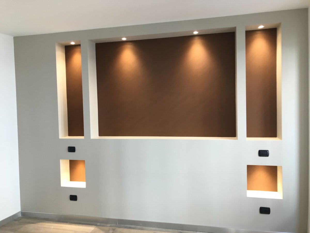 Подсветка стены с телевизором