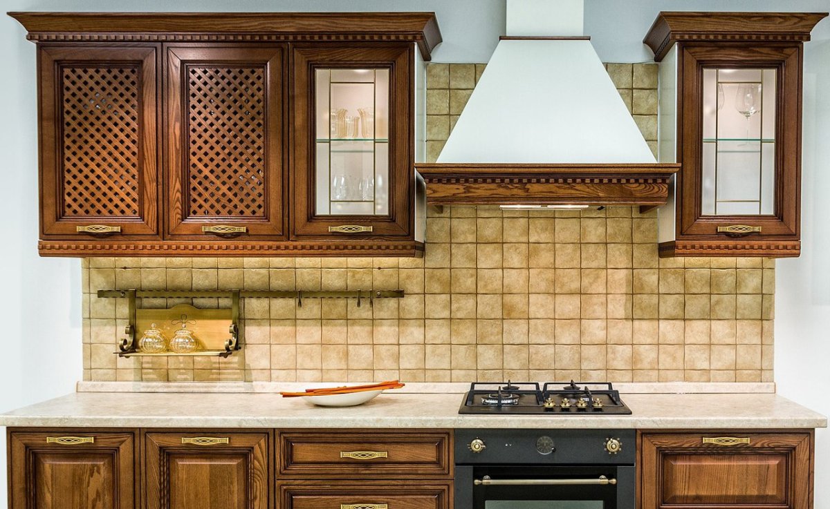 Каминная вытяжка Elikor вилла Луизиана 90 бежевый / бук орех