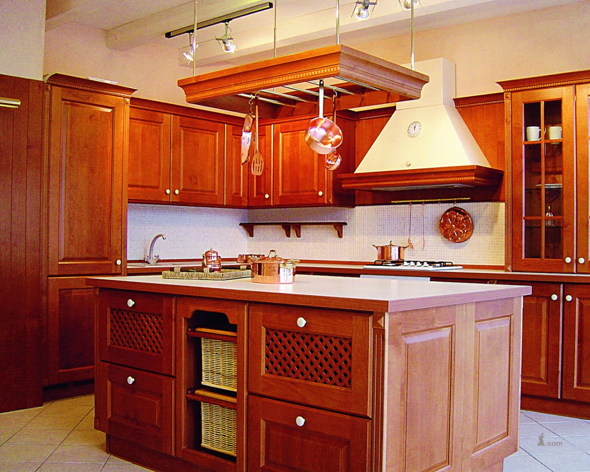 Вытяжка под дерево