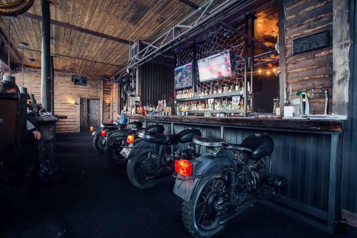 Байкерский гараж двухуровневый