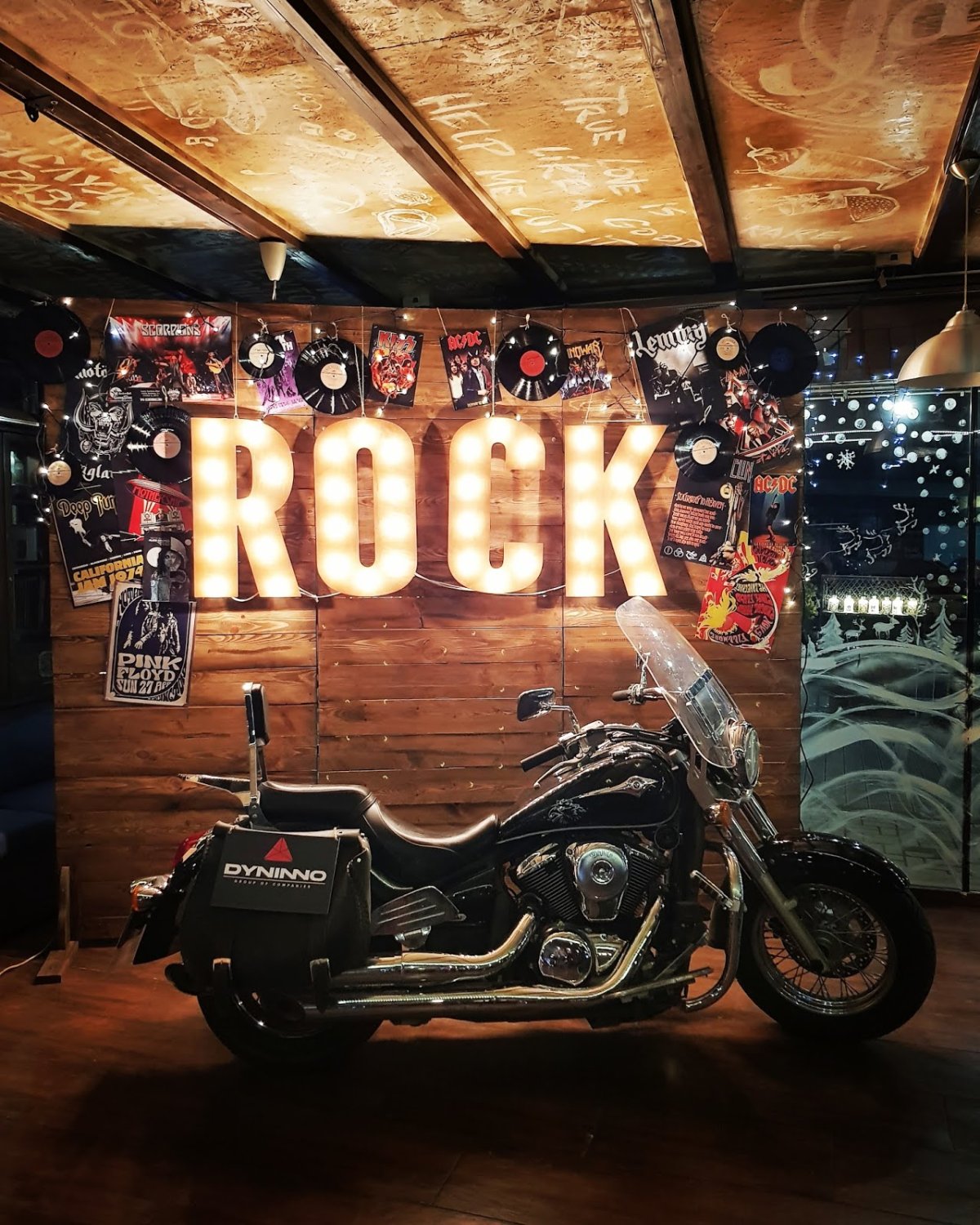 Крутой байкер