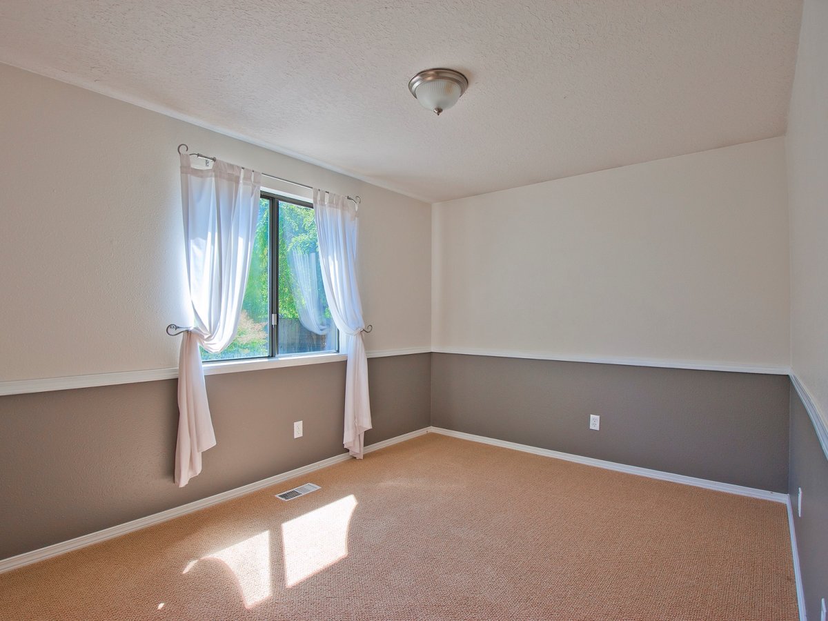 Молдинги в современном интерьере