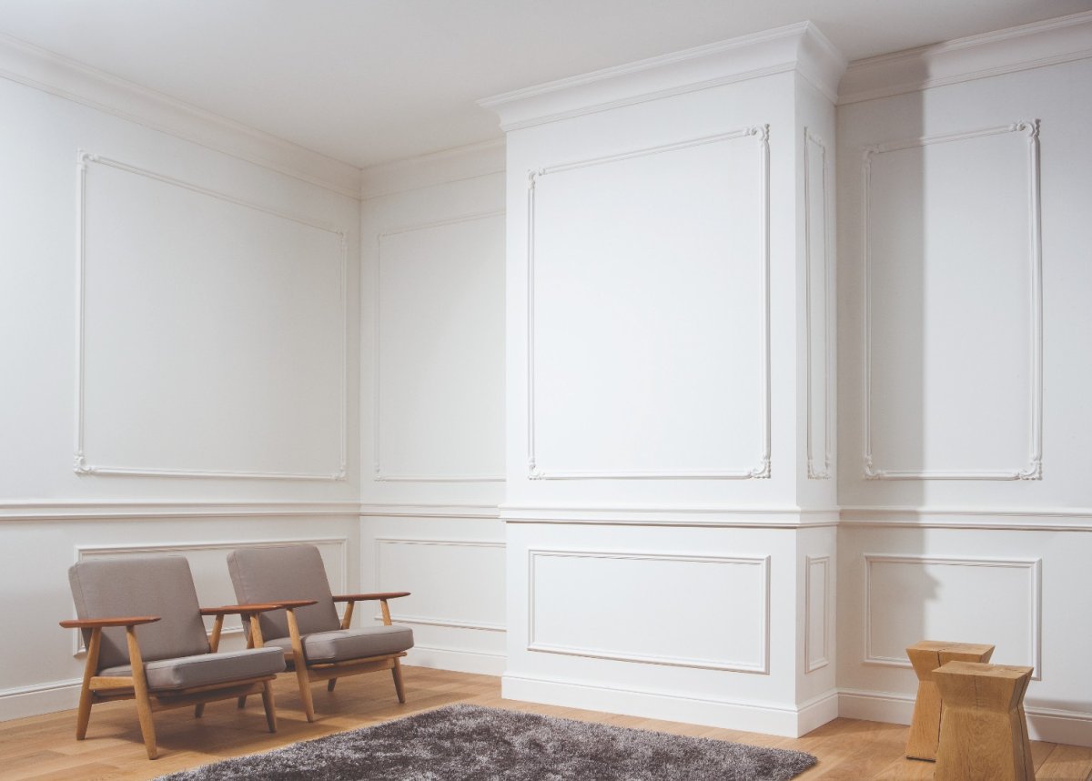 Молдинг и обои образцы композиций