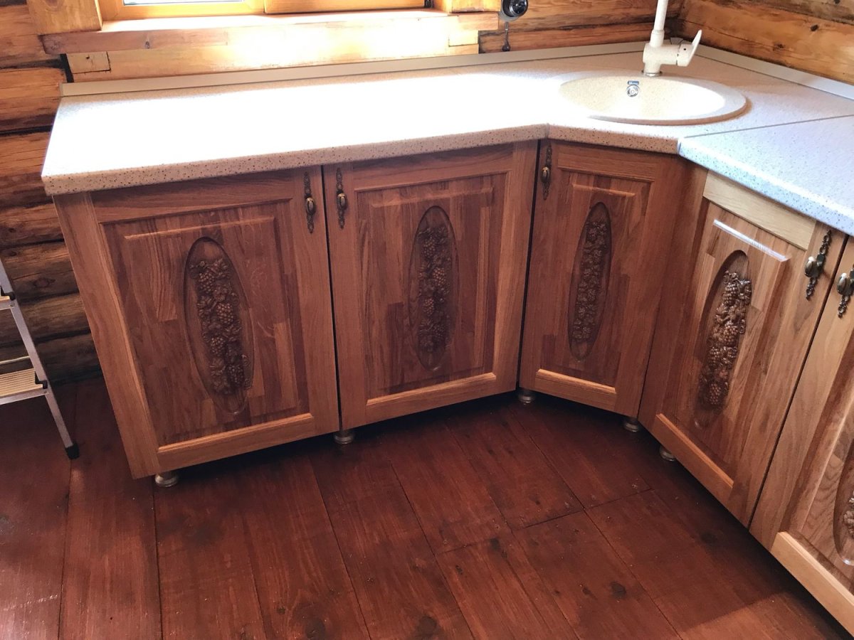 Алиери Нижний карниз