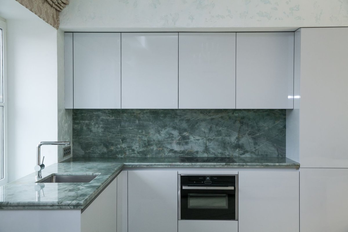 Кварцит Opal White