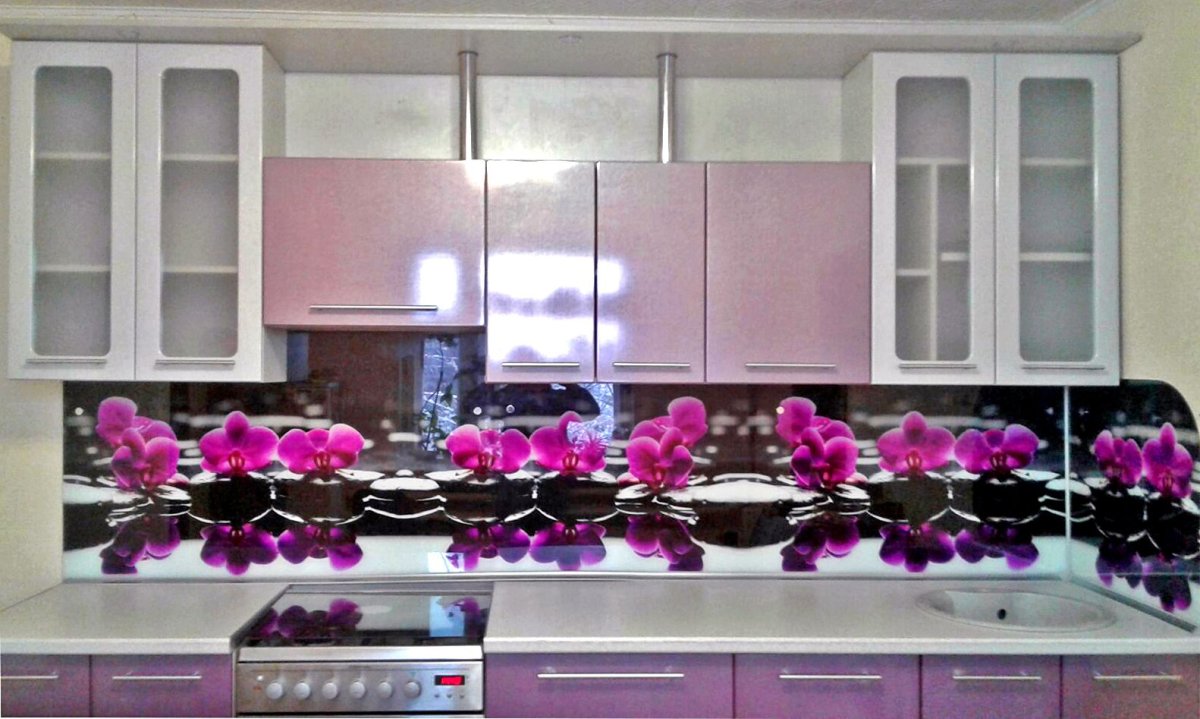 Прозрачный стеклянный фартук для кухни