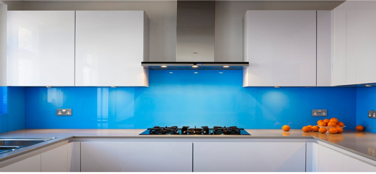 Стеклянный фартук