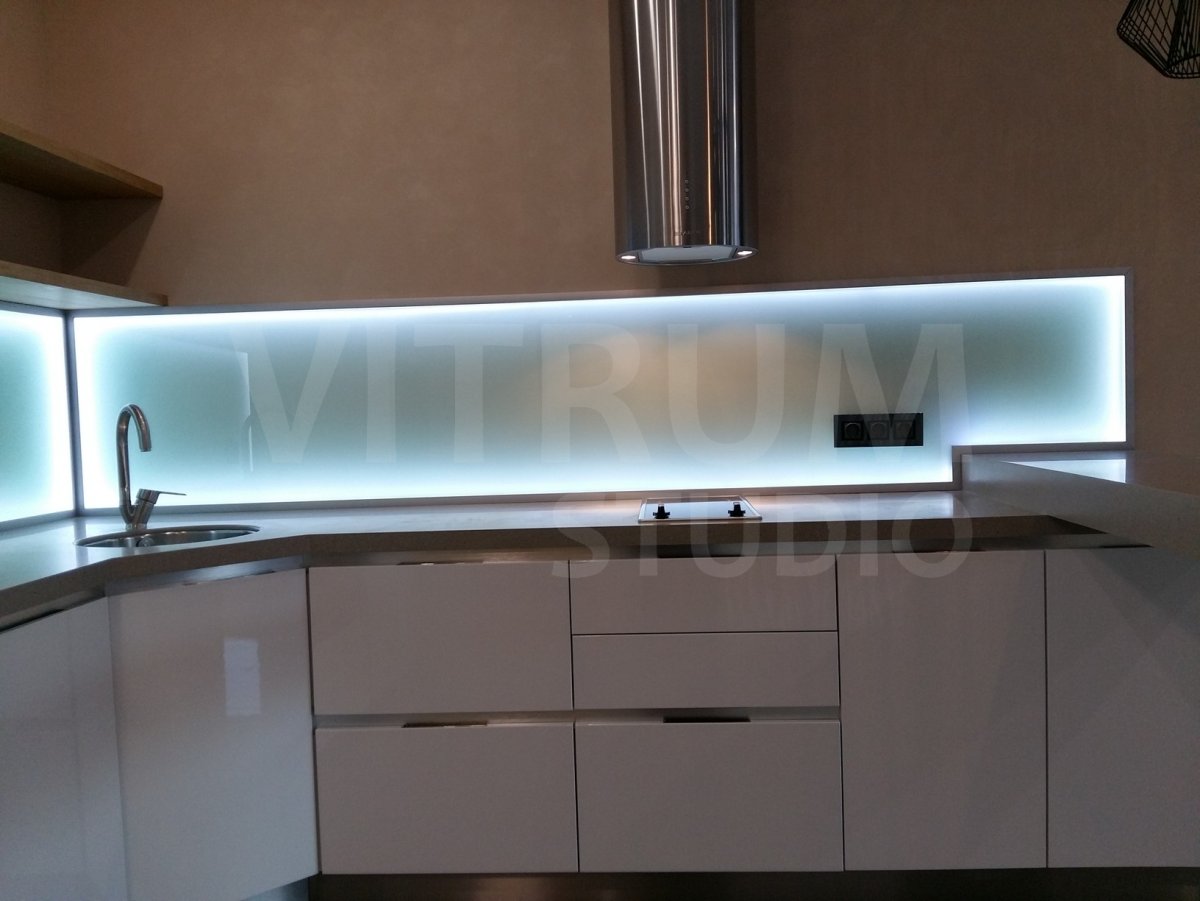 Фартук белое матовое стекло