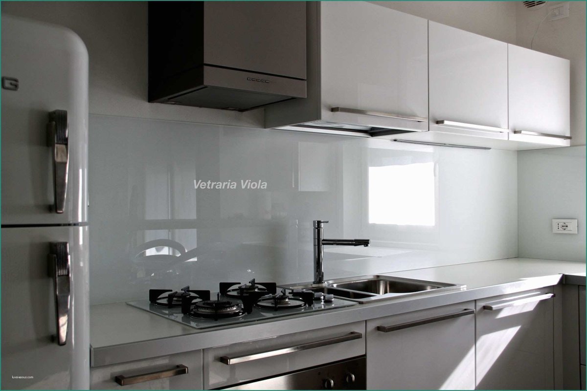 Матовое стекло на фартук кухни