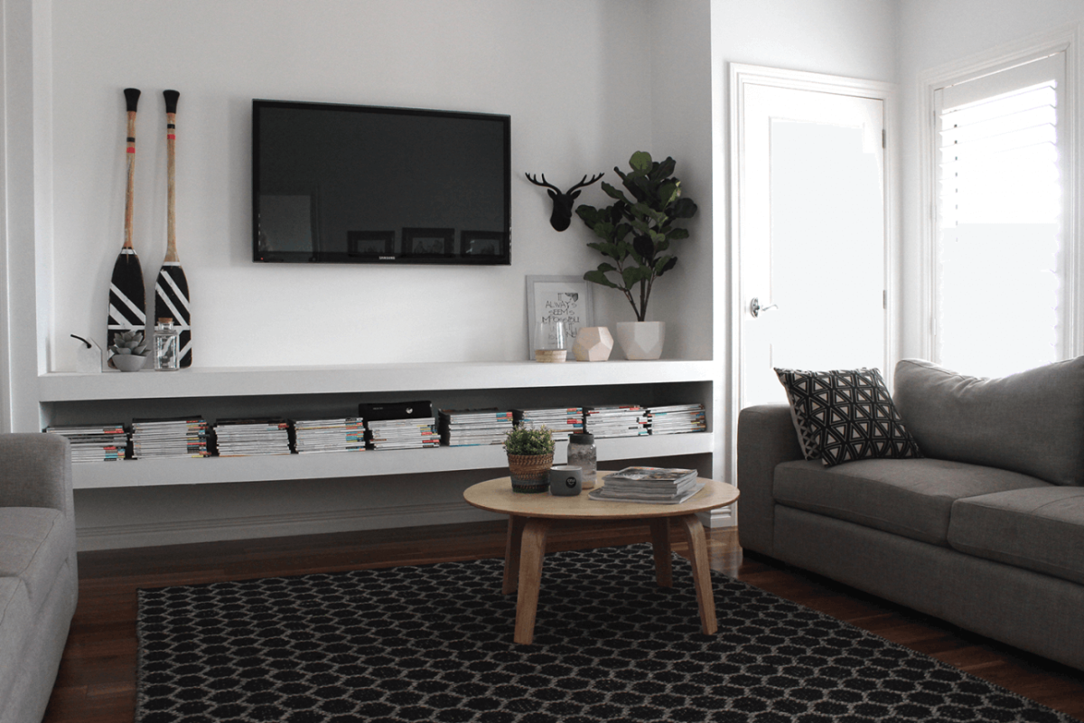 Полочка над телевизором Скандинавия