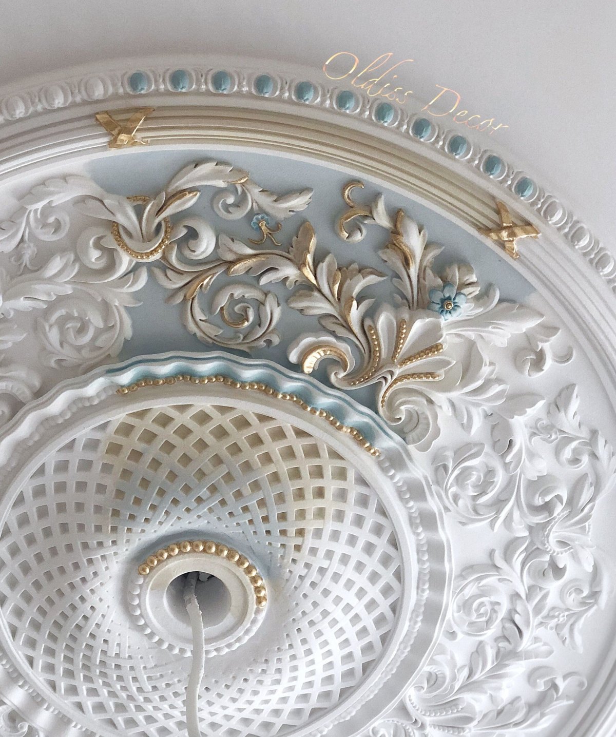 Роспись гипсовой лепнины