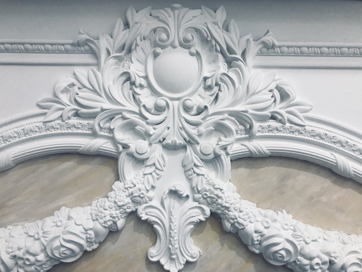Гипсовая лепнина Аврора