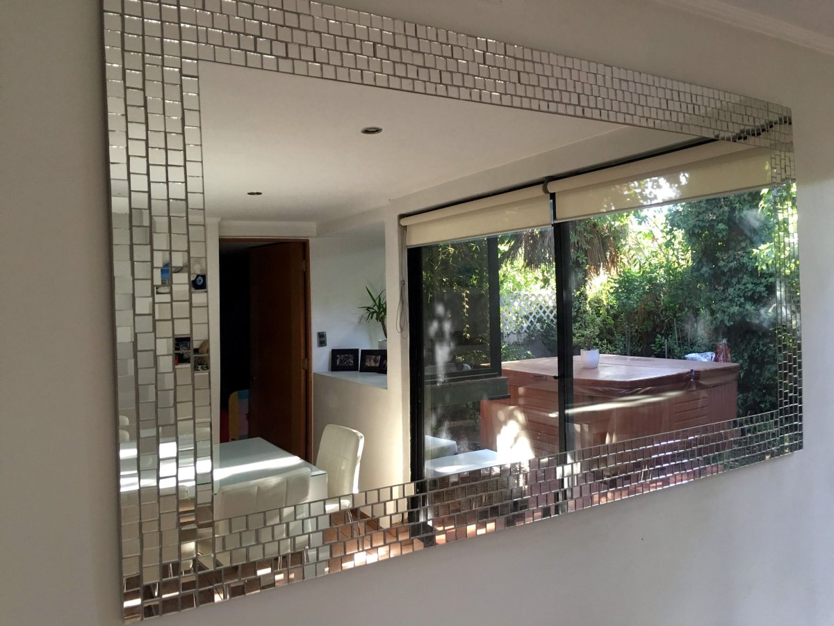 Бордюрчик из зеркальной мозаики