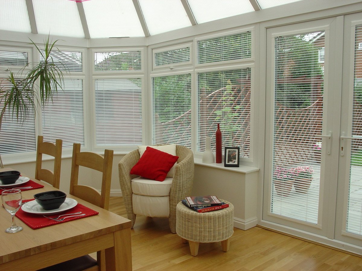 Рейки на веранде вертикальные