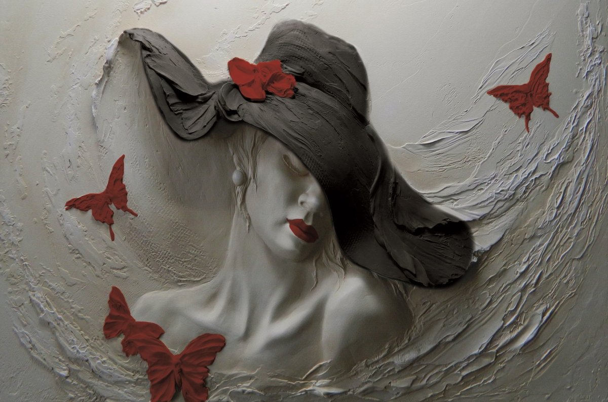 Барельеф дама в шляпе