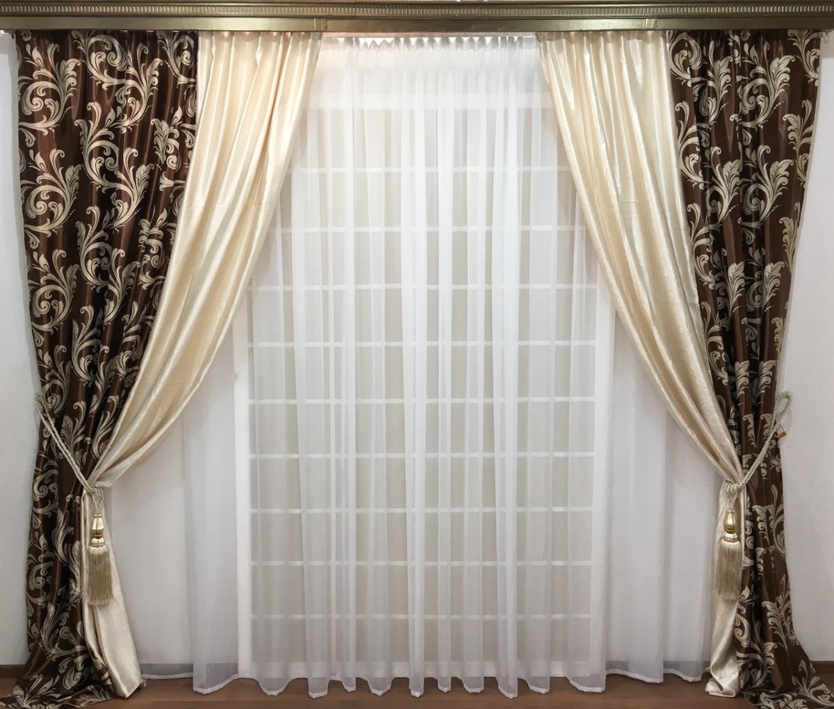 Шторы из атласа