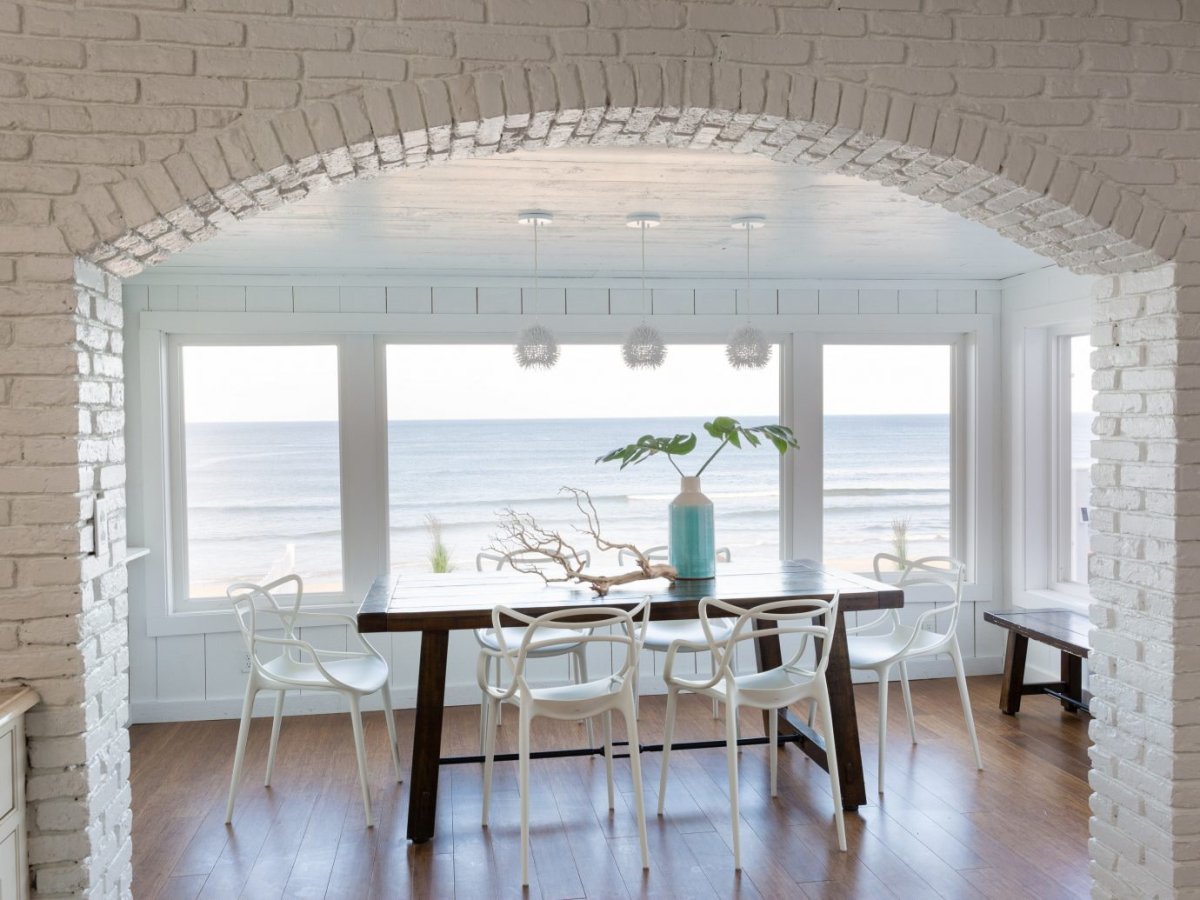 Отделка камнем дверных проемов