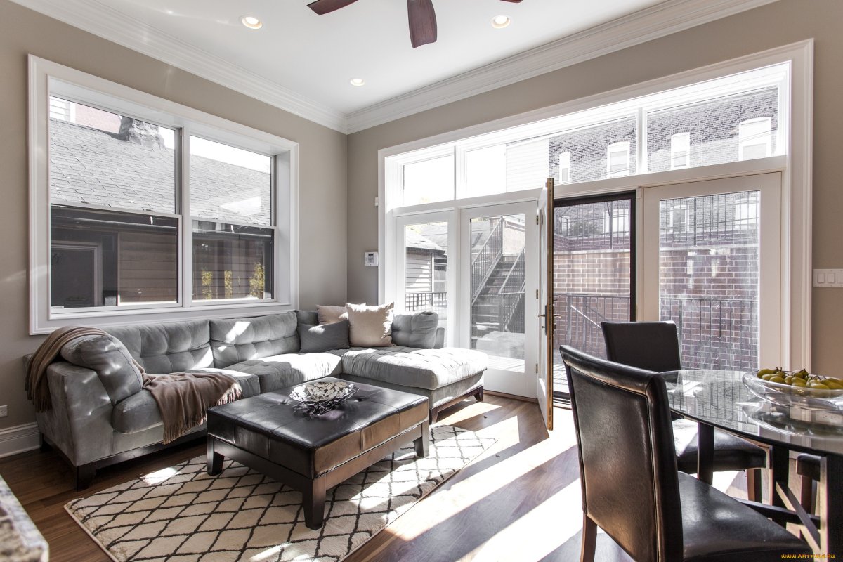 Комната с окном