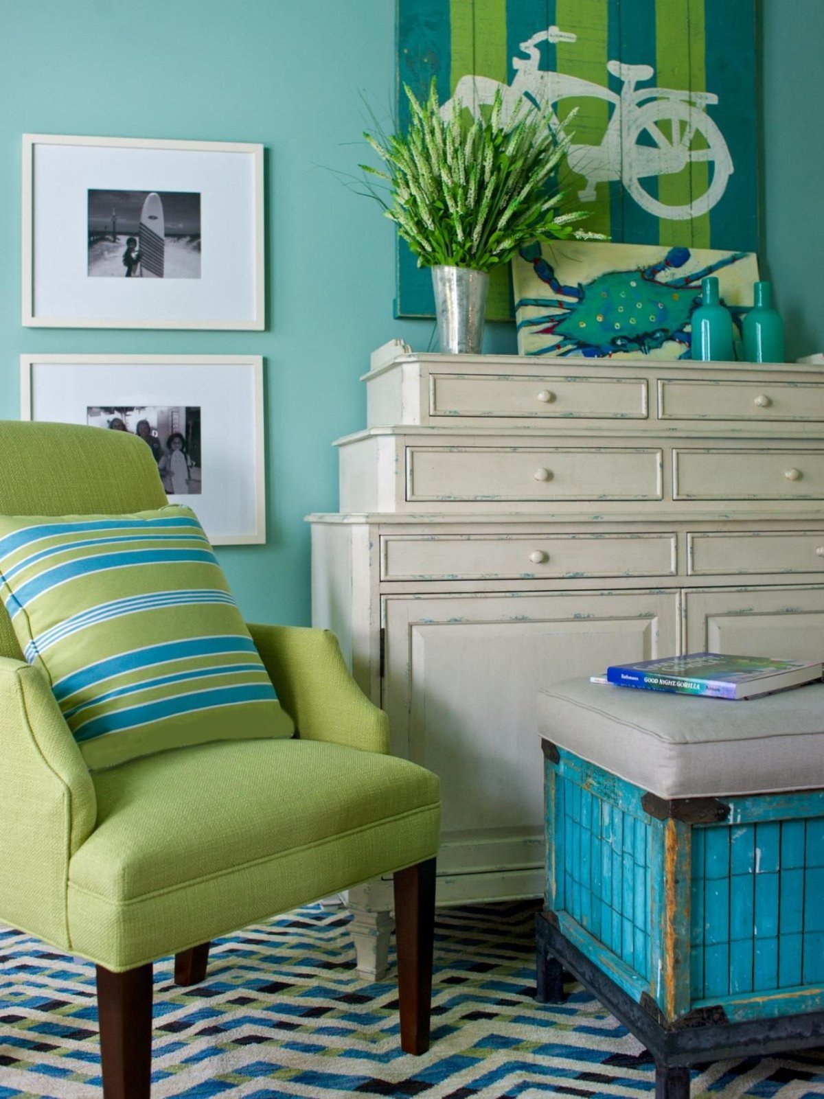 Спальня в бирюзовых тонах