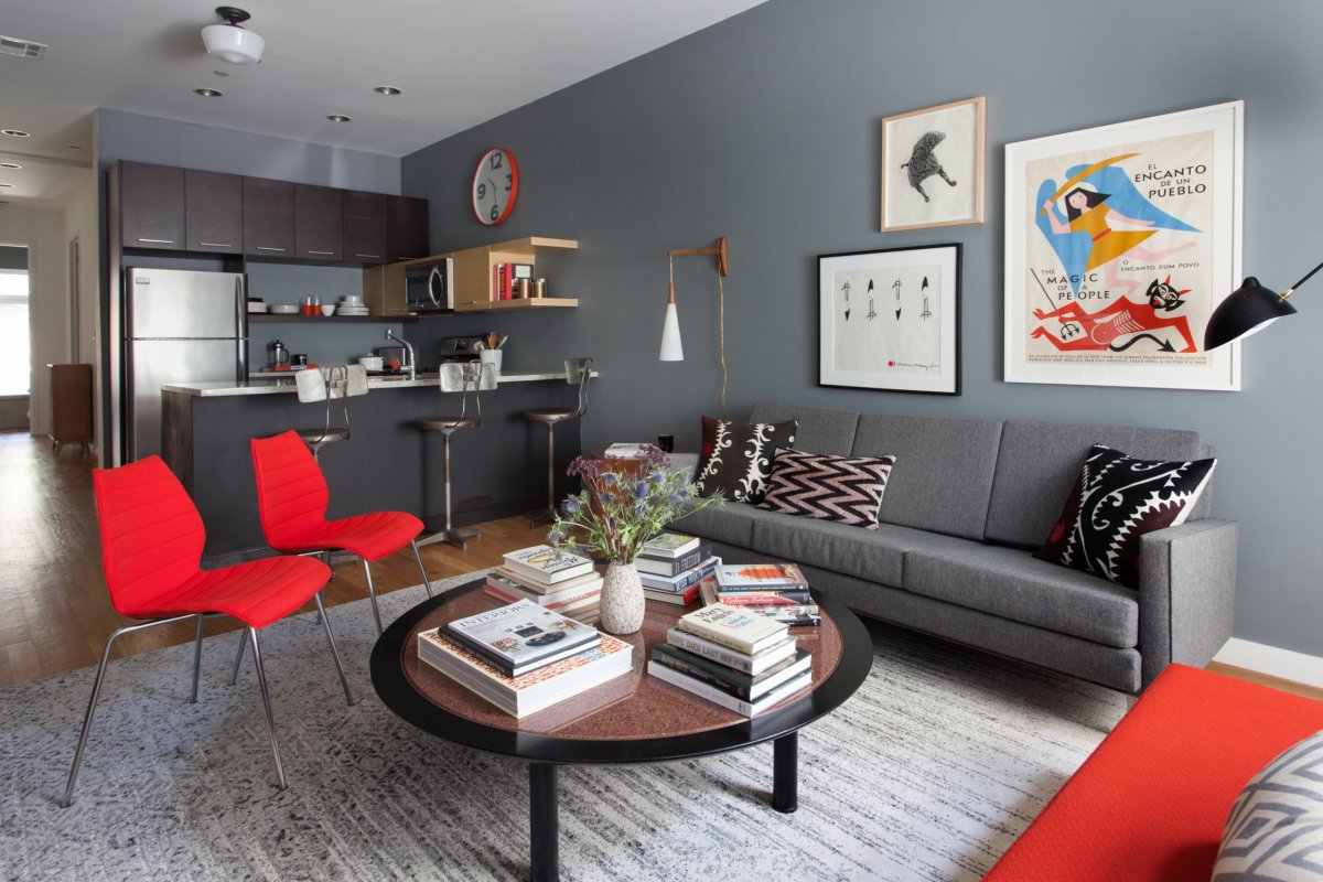 Карминный дизайн гостиной