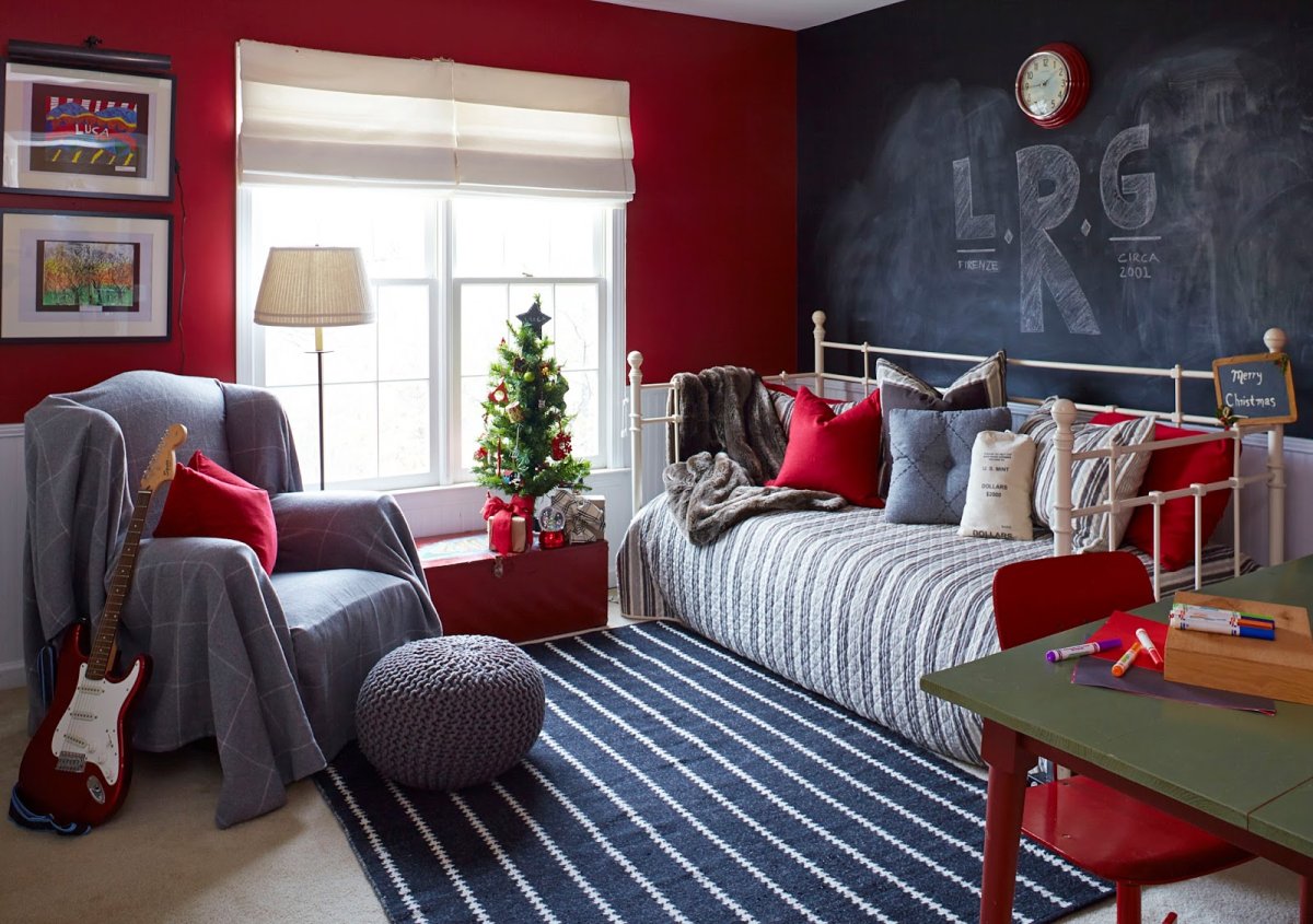 Красно серый интерьер гостиной