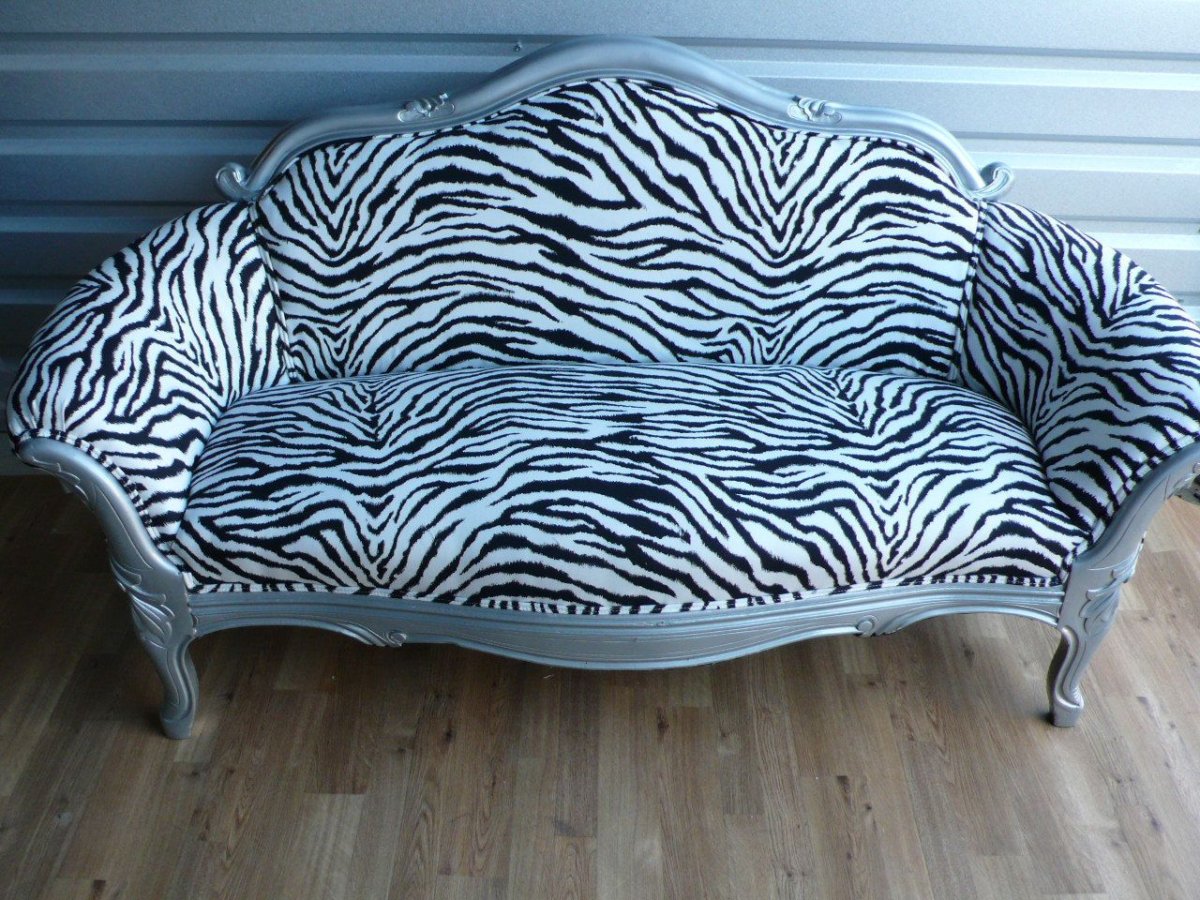 Диван лодка под зебру