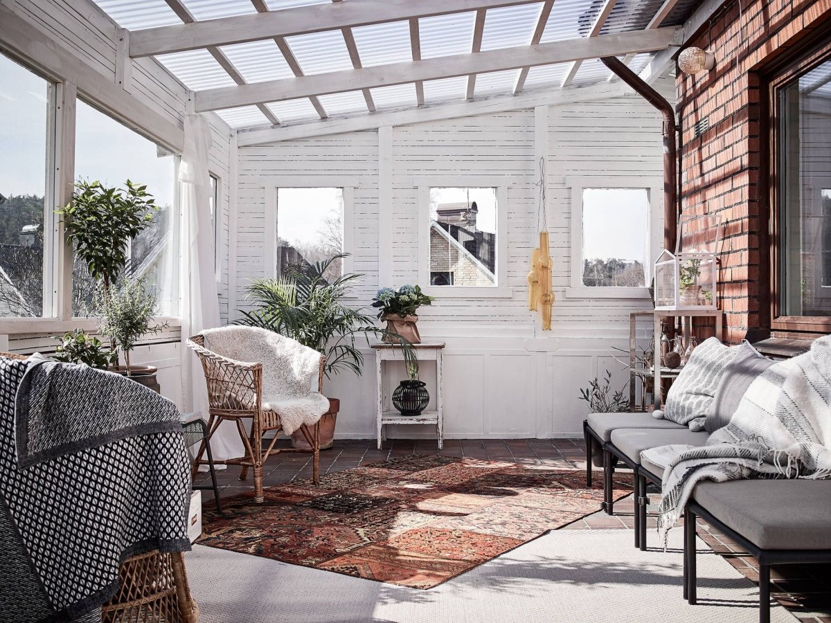 Гауди кирпичные колонны