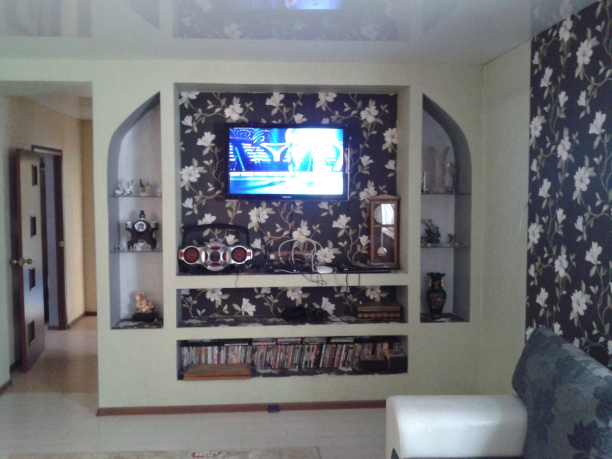 Перегородка из гипсокартона с полками или нишами