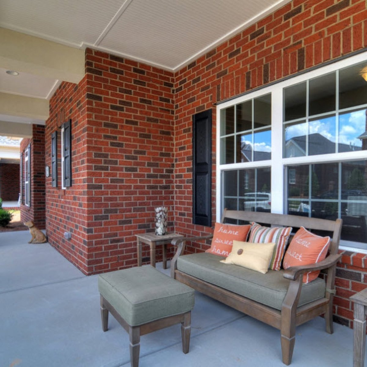 Браун Хаус дом кирпичный