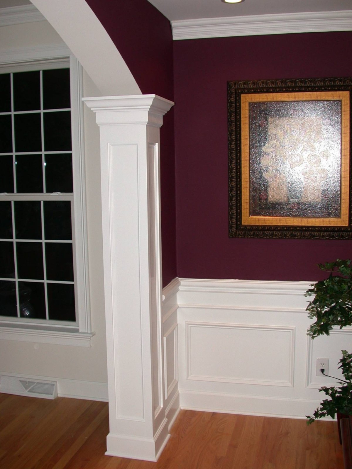 Декоративный плинтус для стен