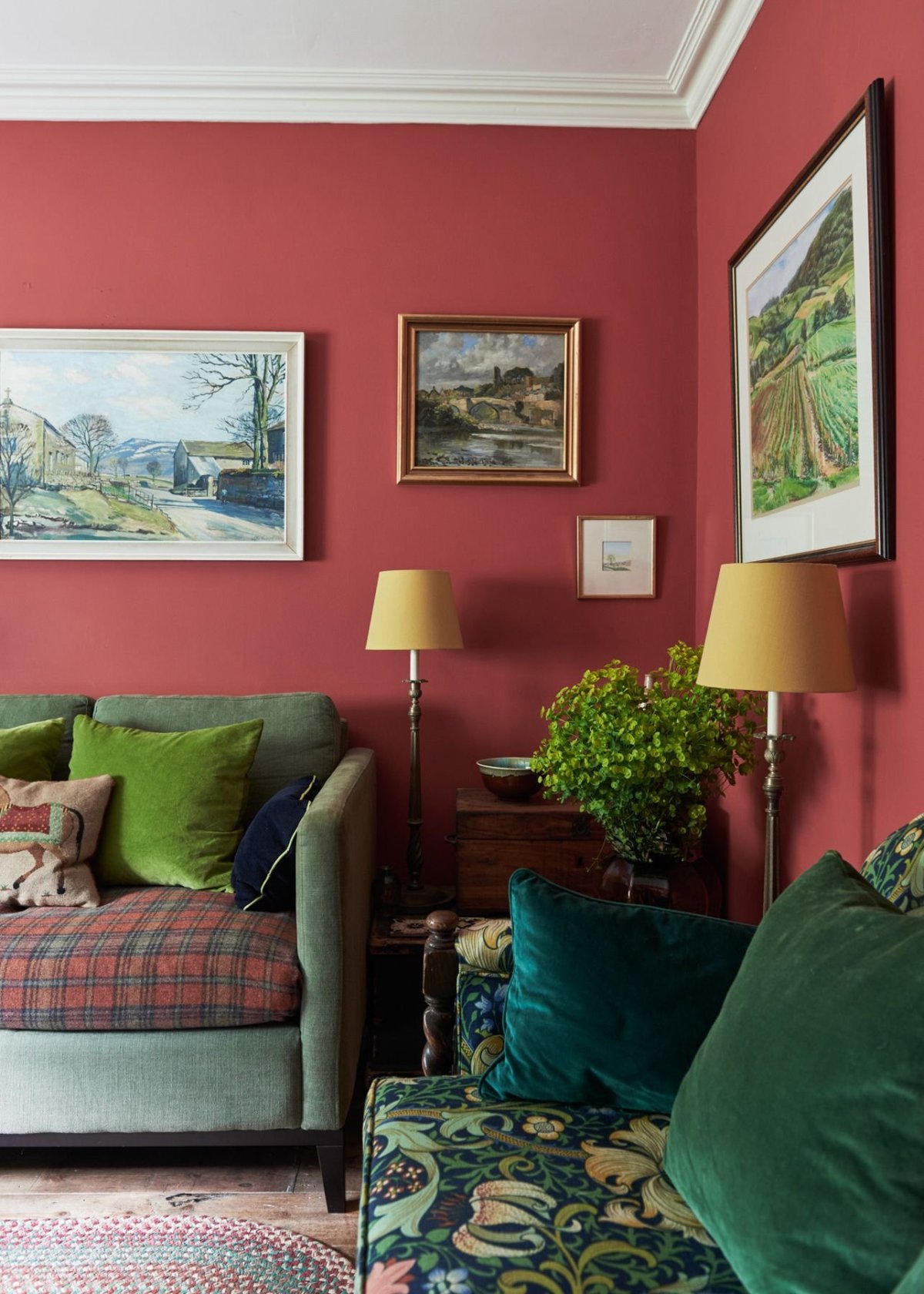 Комната терракотового цвета