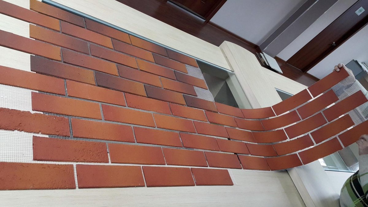 Кирпич елочкой