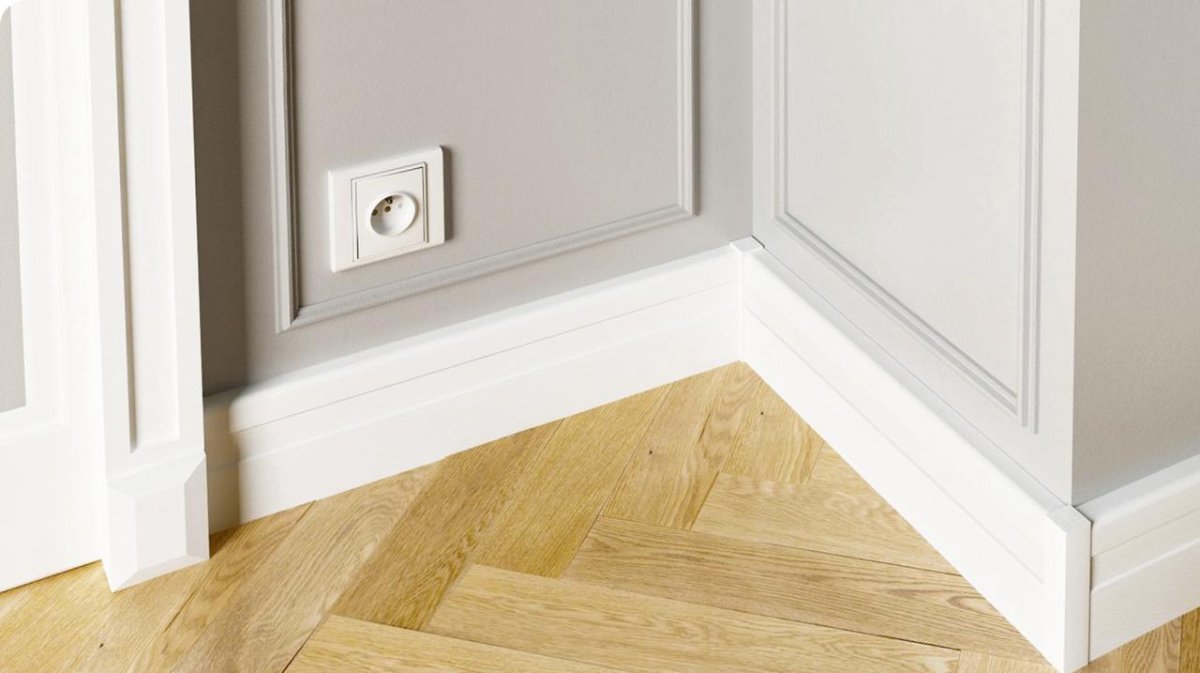 Плинтус напольный красивый