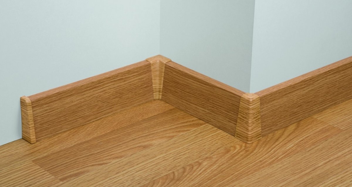 Крепление деревянного плинтуса