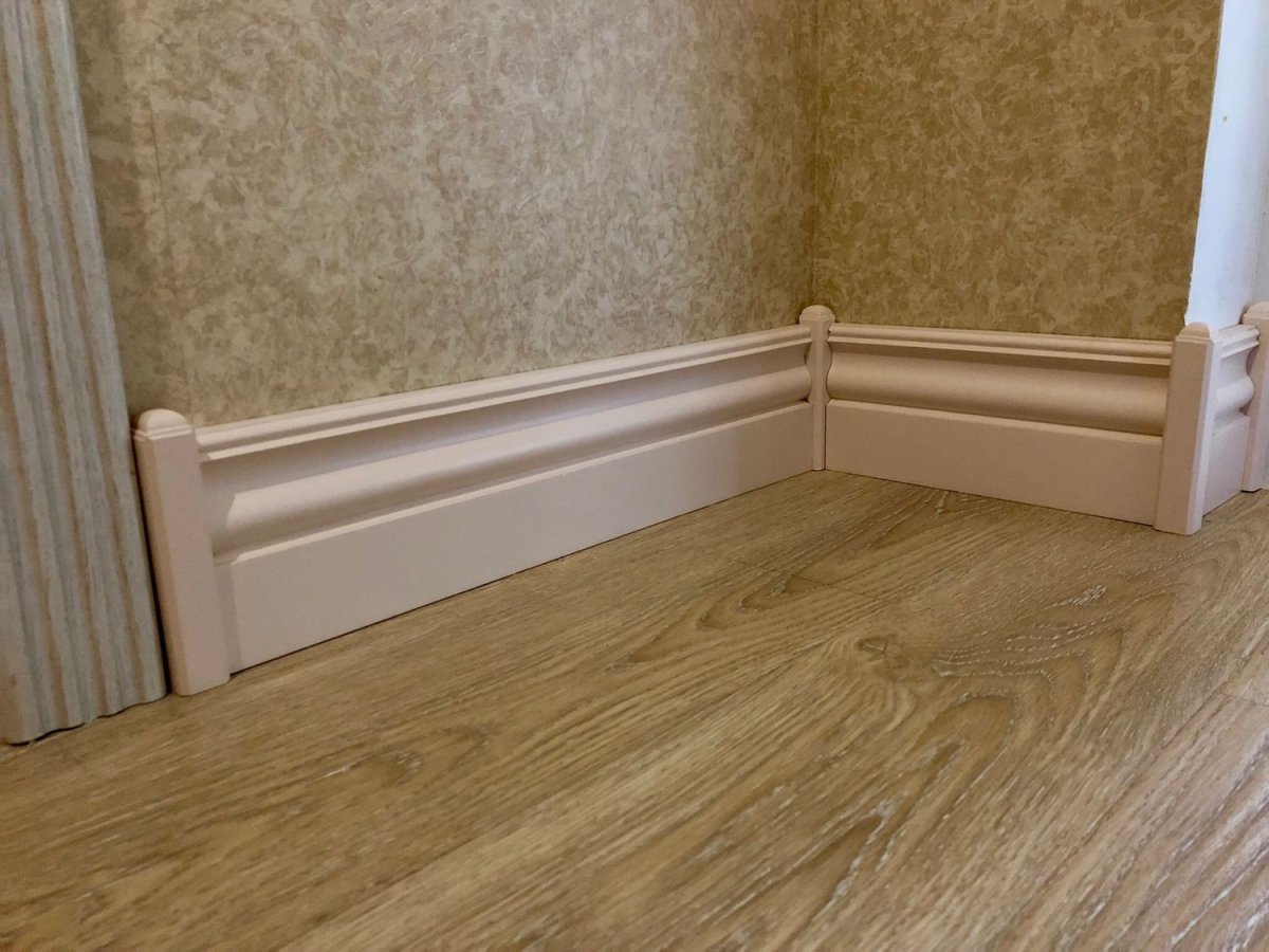 Плинтус Vynaflex Wood Skirting