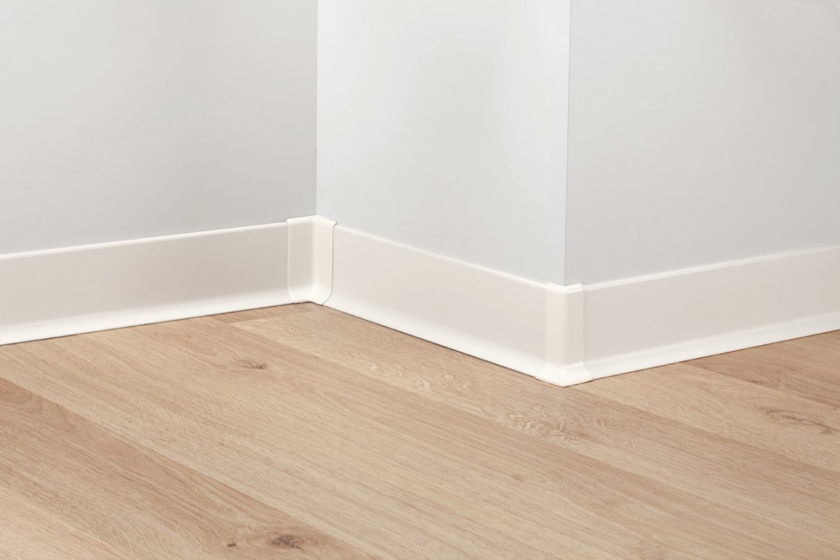 Плинтуса на пол