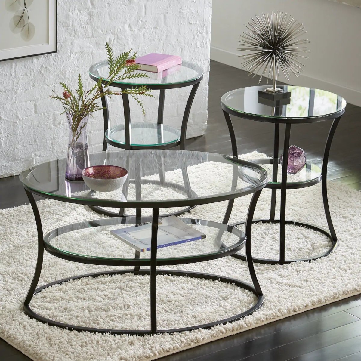 Стеклянный столик