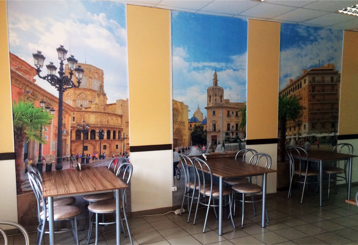 Роспись стен в интерьере кафе