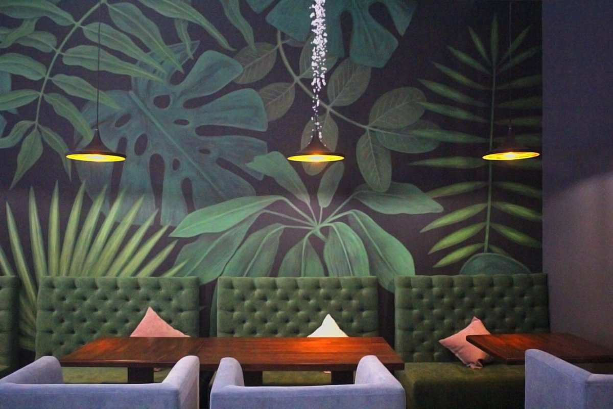 Декор стен в пивном баре