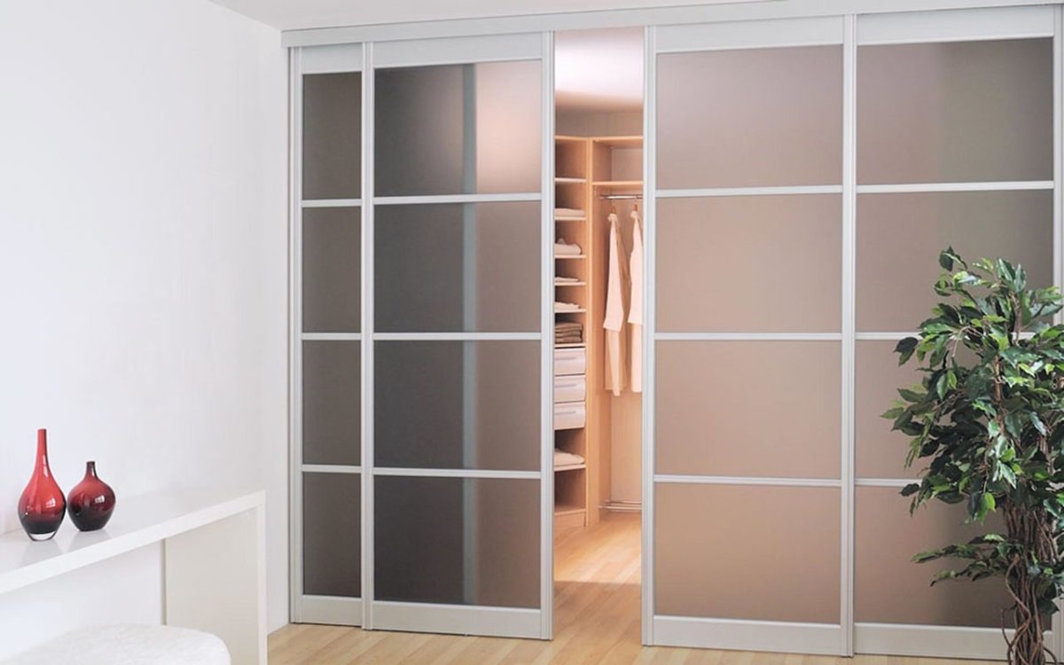 Межкомнатные перегородки с полками