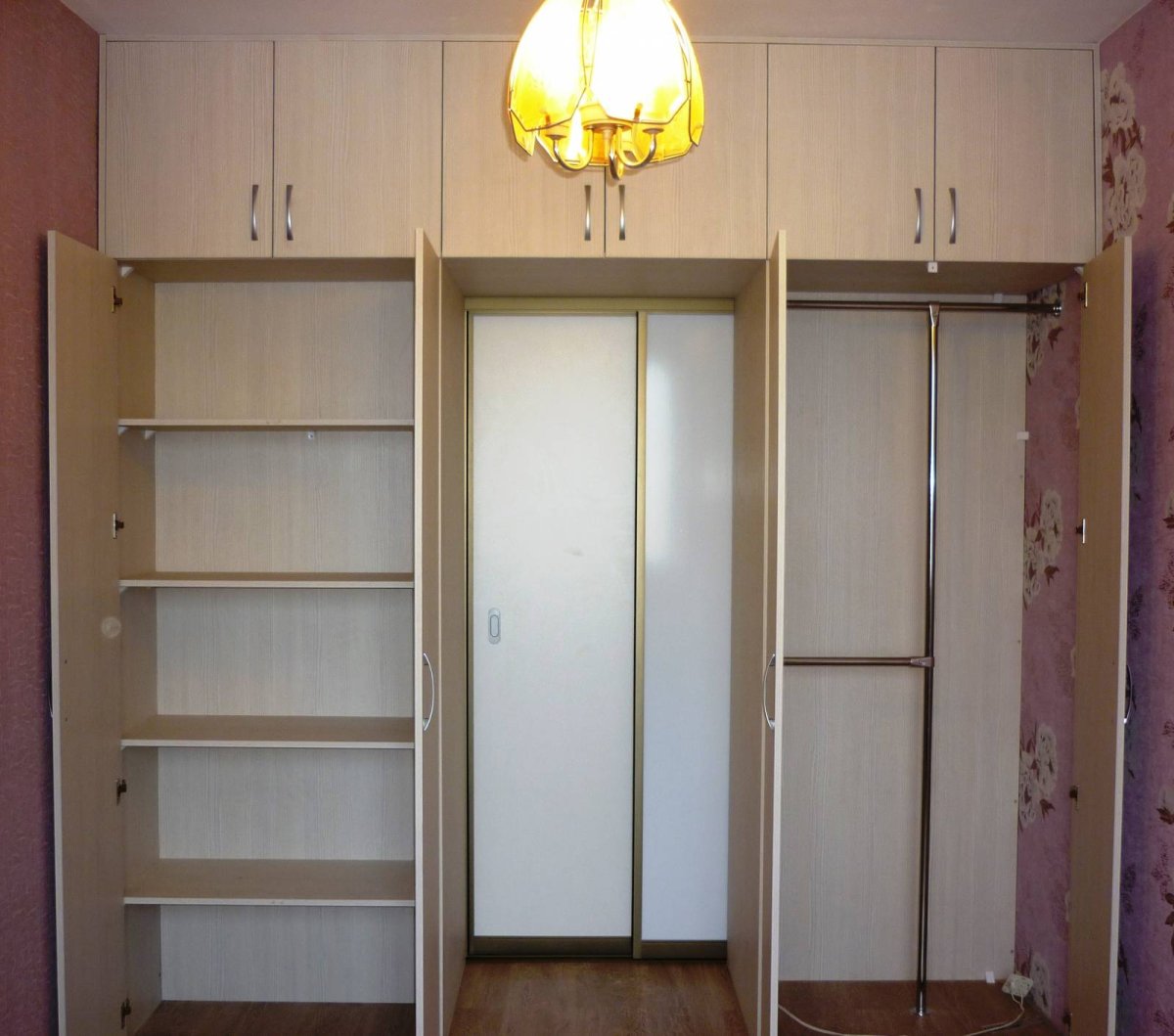 Шкаф-купе перегородка для разделения