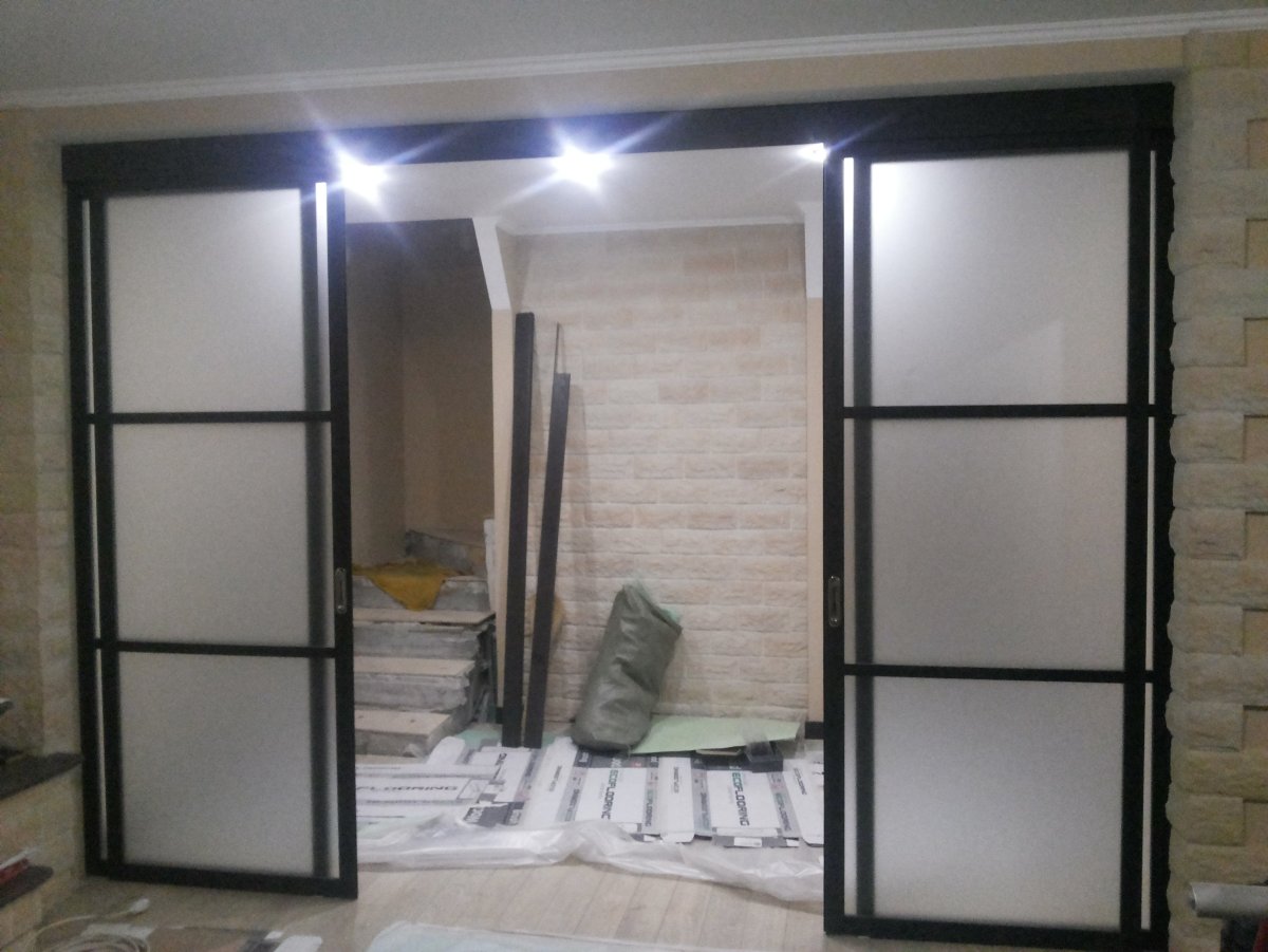 Раздвижные межкомнатные перегородки аристо