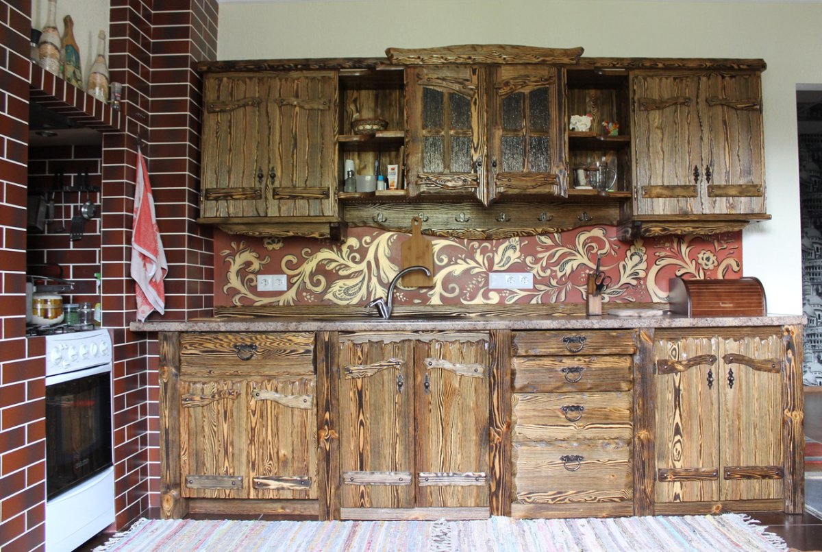 Мебель под старину из дерева Микко