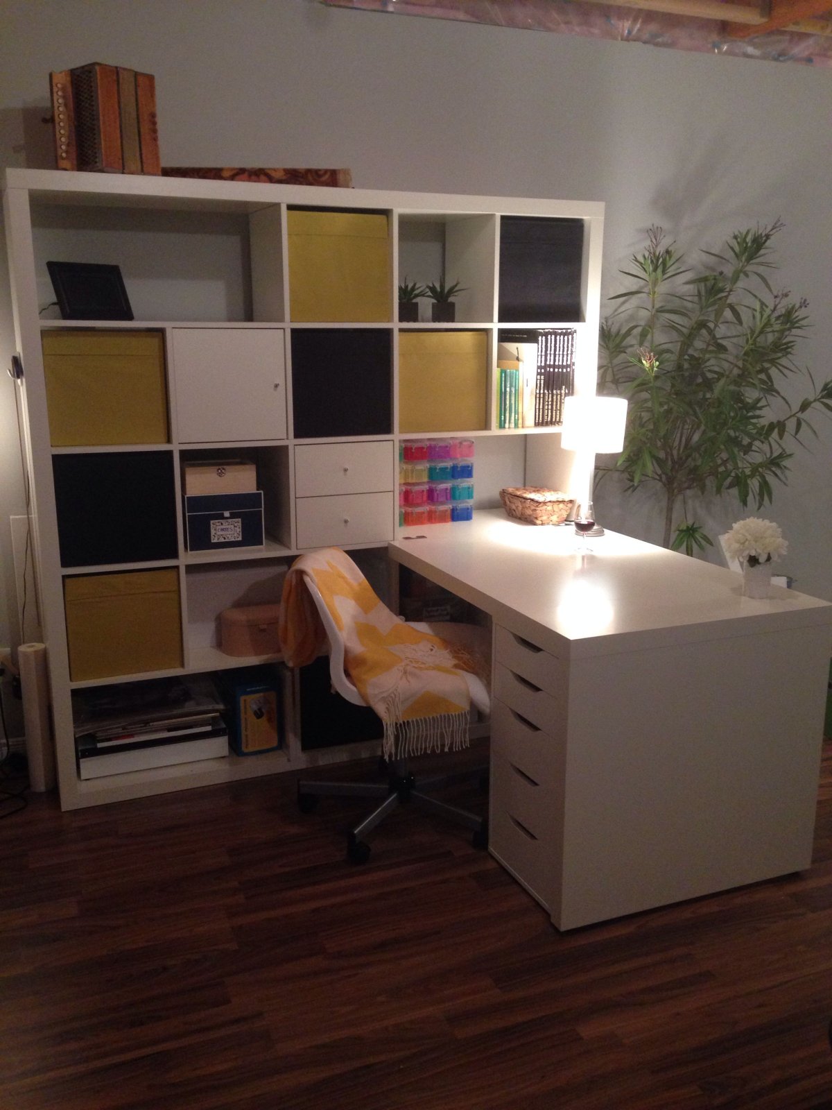 Каллакс черный в интерьере