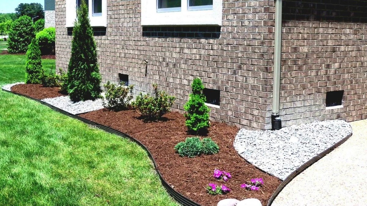 Клумбы засыпанные щебенкой