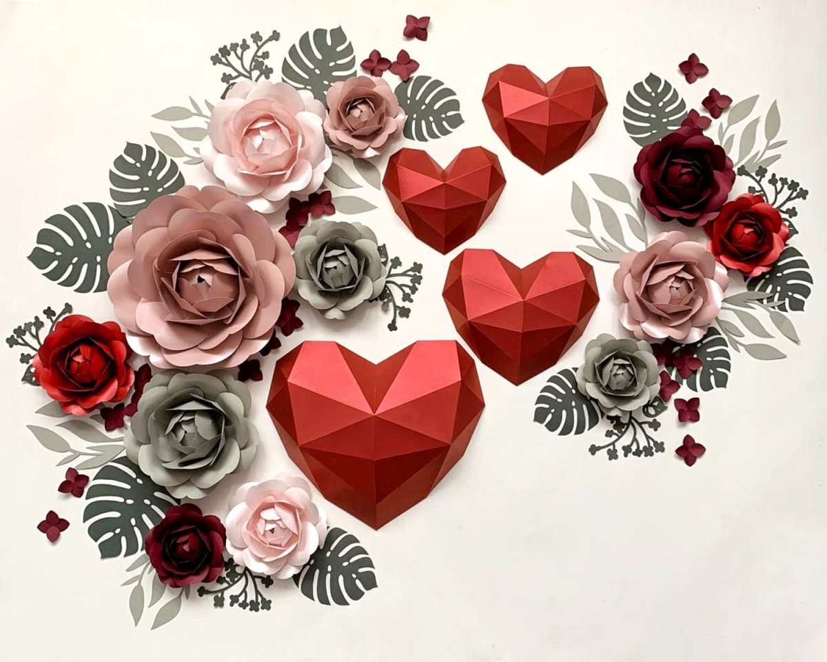 Сердце из бумажных цветов
