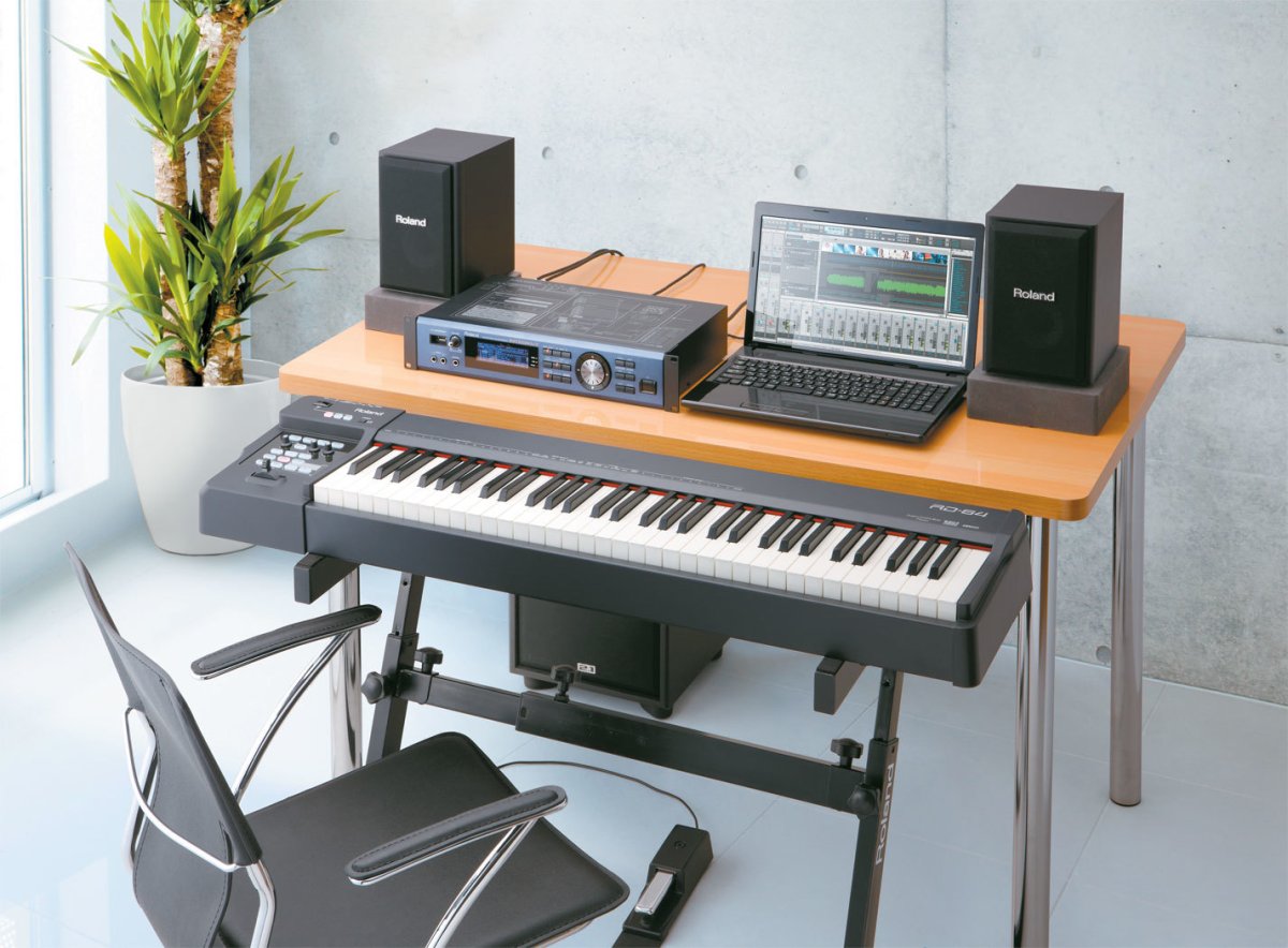 Стол для синтезатора