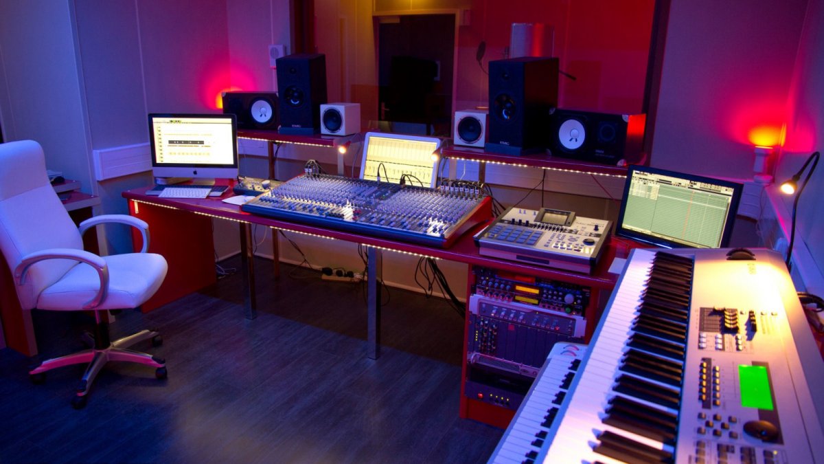 Фортепиано на рабочий стол