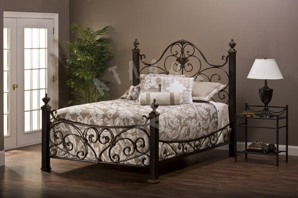 Металлический кровати антик